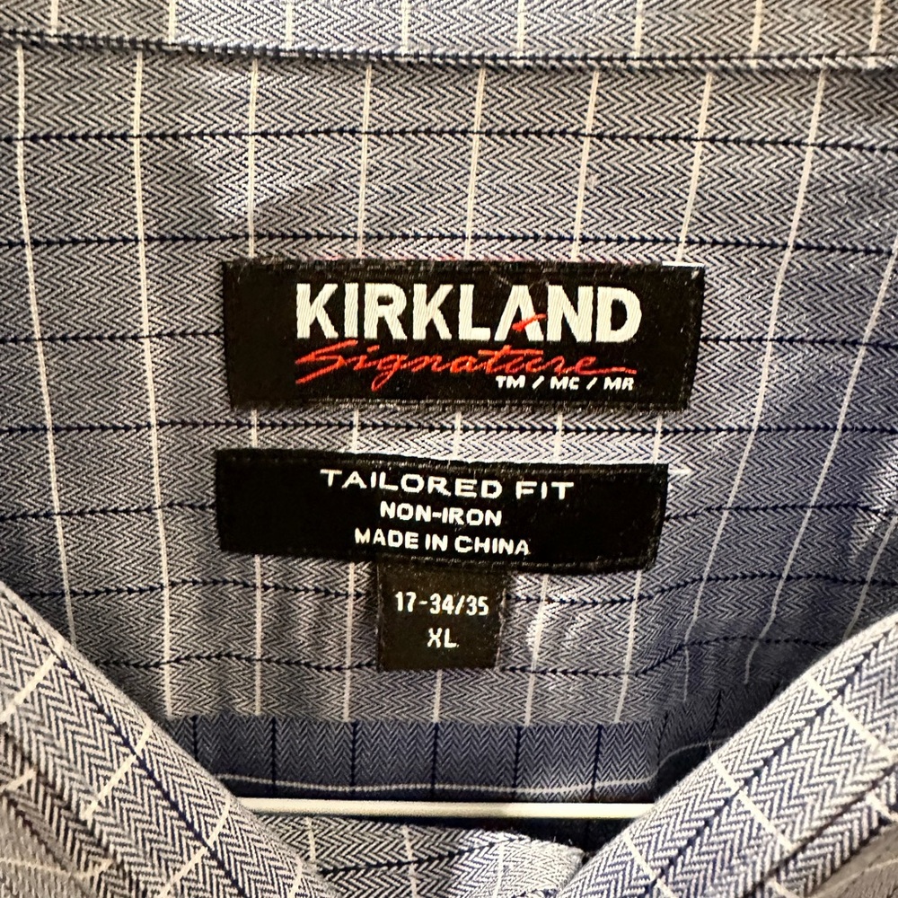 Men’s long sleeve button down